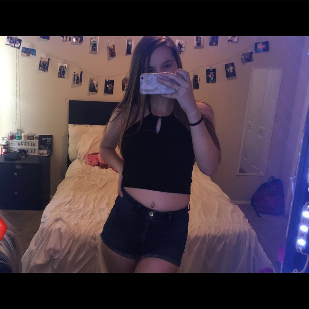 Meet your Posher, Alyssa